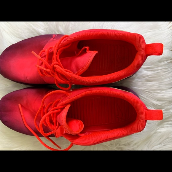 Nike | Roshe Run Sneakers - Picture 6 of 7